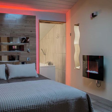 O Delices De La Monnerie Hotel Bourgnac Екстериор снимка